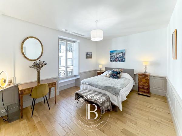 Chambéry, Appartement 4 Chambres -  194 m² à vendre