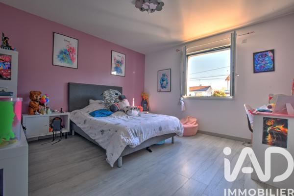 Maison à vendre 6 pièces 137 m² Saint-Léonard-de-Noblat