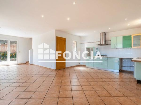 À vendre Maison 4 pièces 75.07 m² - Hyères 83400