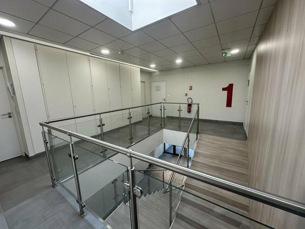 BUREAUX à LOUER de 118.5 m²