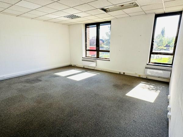 BUREAUX à LOUER de 118.5 m²