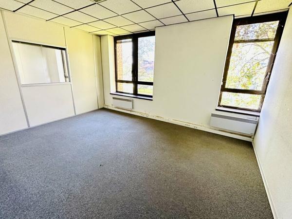 BUREAUX à LOUER de 118.5 m²