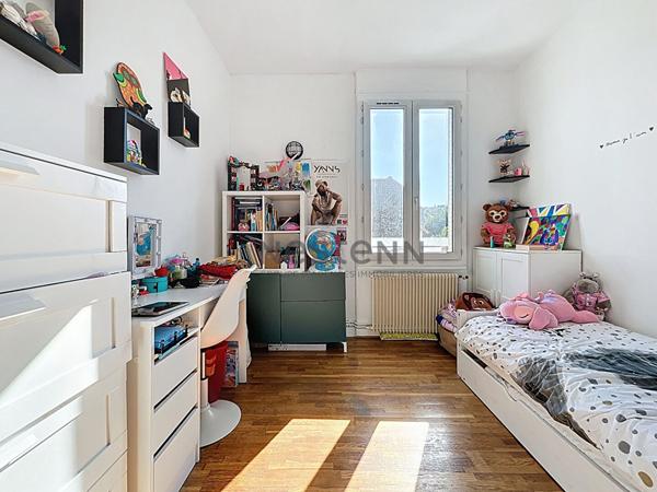 DUPLEX Villeneuve Saint Georges 4 pièces dernier étage avec terrasse!