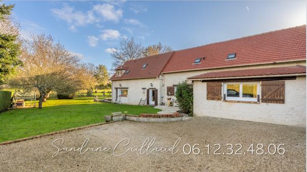 CO-EXCLUSIVITÉ - MAISON ANCIENNE AU LARGE POTENTIEL - 6 Chambres - 2 salons - Piscine - Parking -  Terrain 1763m² - Prix 498000 Euros HAI