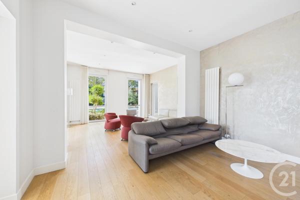 Maison à vendre  8 pièces - 257,83 m2 EYSINES - 33