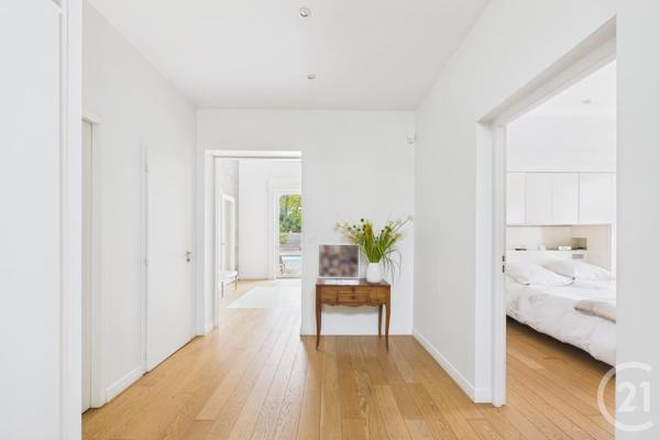 Maison à vendre  8 pièces - 257,83 m2 EYSINES - 33