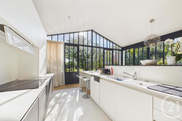 Maison à vendre  8 pièces - 257,83 m2 EYSINES - 33