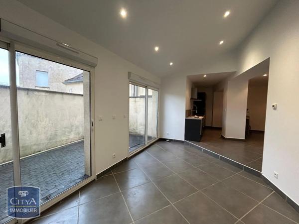 Appartement à louer 4 pièces 101.3m²