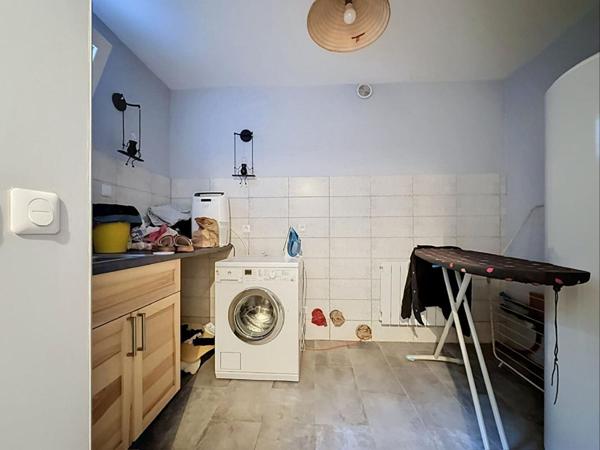 Maison  moderne à Villejuif de 225 m2 avec  7 chambres