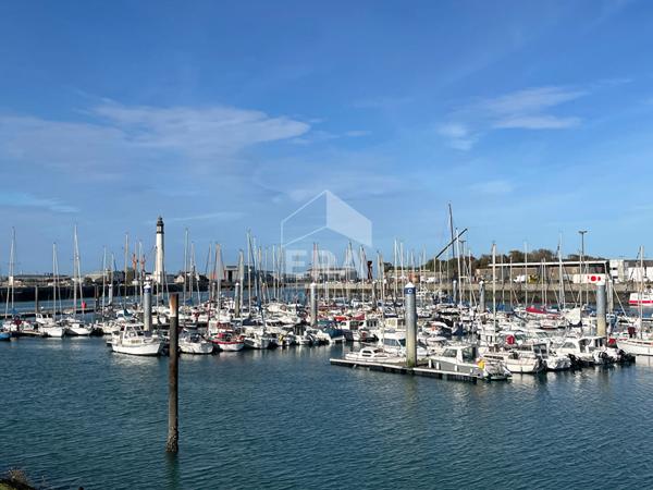 Appartement 3 chambres balcon vue sur le port. Le Grand Large