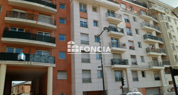 Location Studio 36 m² - Asnières-sur-seine 92600