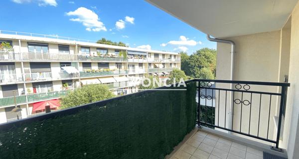 Location Appartement 2 pièces 45.5 m² - Châtenay-malabry 92290