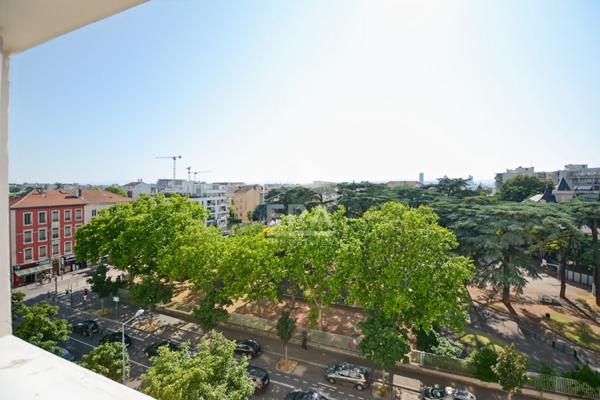 Appartement Villeurbanne 3 pièce(s) 56.33 m2