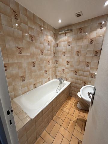 Le Bourget : à louer maisons 39.18 M2 en lot avant