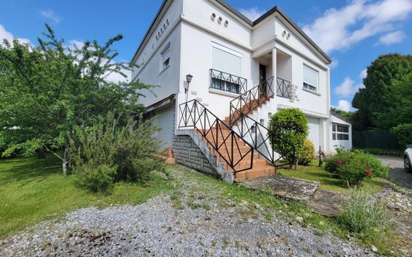 Maison à vendre    7 pièces • 180 m2 Pau