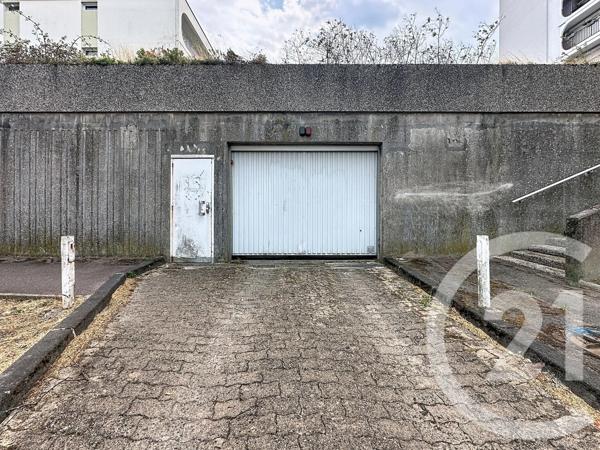 Parking à vendre  12 m 2   SOCHAUX  - 25