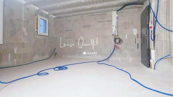 Appartement brut à fort potentiel - Créez votre T4 !