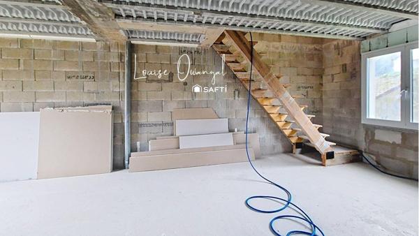 Appartement brut à fort potentiel - Créez votre T4 !
