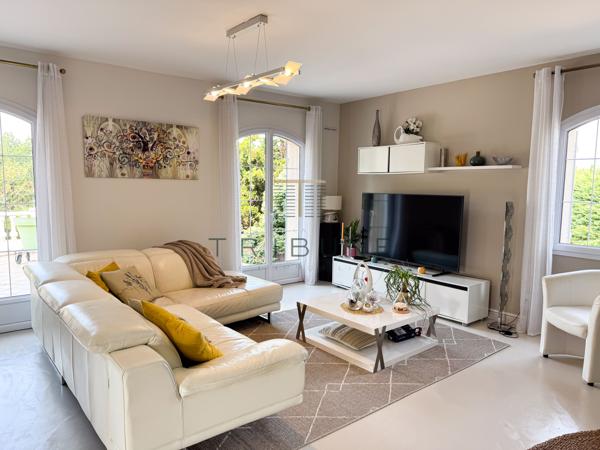 Maison 4 pièce(s) 3 chambre(s) 130 m²