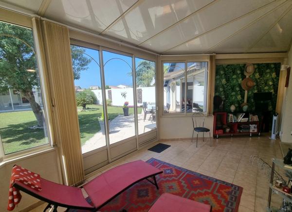 DOLUS D'OLERON (17), Superbe demeure contemporaine 11 pièces 236m² dont 191m² habitable terrain clos murs 677m²