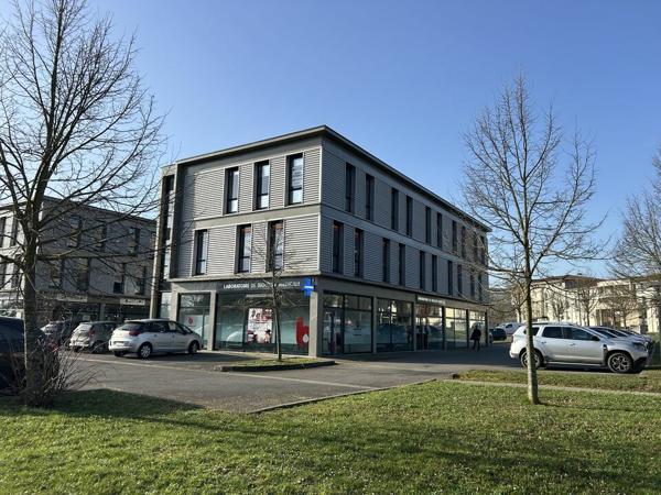 BUREAUX à LOUER de 326 m²