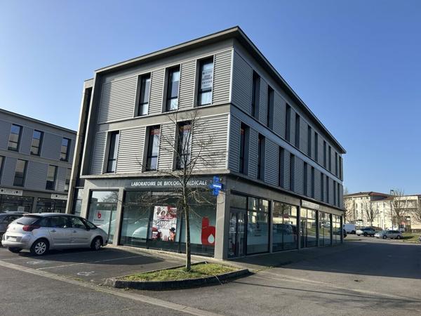 BUREAUX à LOUER de 326 m²