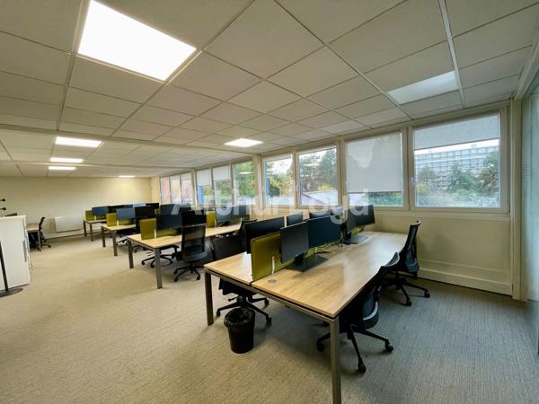 Bureaux à Louer Marcq-en-Baroeul - 250 m² Clés en Main au Croisé Laroche avec Parkings