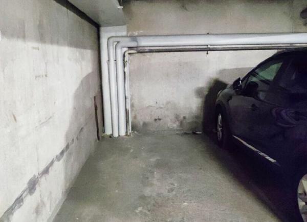 Stationnement à vendre    Paris 19