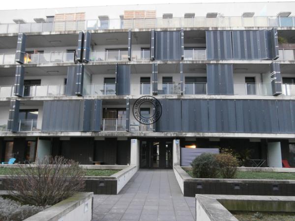 2P+C + Garage 32 Rue des Arts et Metiers GRENOBLE