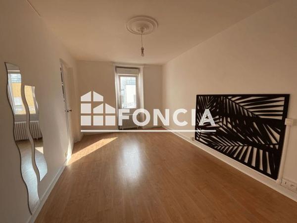 Location Appartement 3 pièces 61.7 m² - 16 RUE SAINT GILDAS Vannes 56000