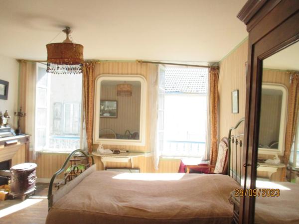 Maison à vendre 6 pièces VICDESSOS (09)