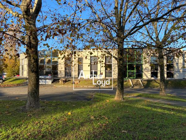Bureaux à louer Toulouse Labège - surface de 73 m² - proche commerces