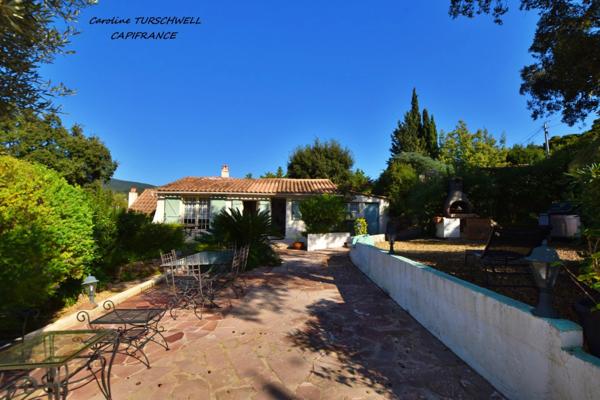 CAVALAIRE SUR MER (83) - EXCELLENT EMPLACEMENT - MAISON PRINCIPALE AVEC DEPENDANCE 128 M² SUR 1230 M² DE JARDIN PAYSAGE