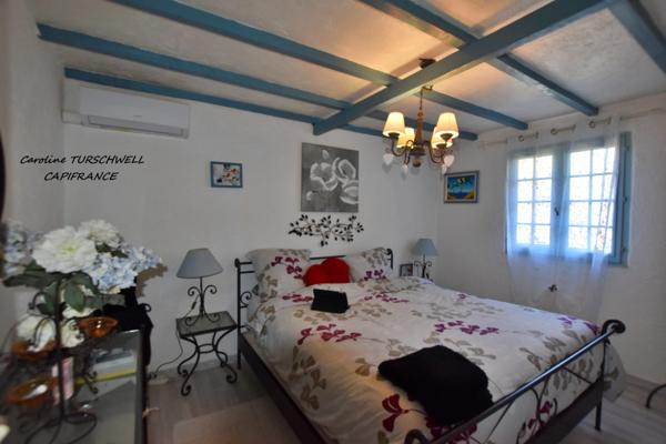 CAVALAIRE SUR MER (83) - EXCELLENT EMPLACEMENT - MAISON PRINCIPALE AVEC DEPENDANCE 128 M² SUR 1230 M² DE JARDIN PAYSAGE