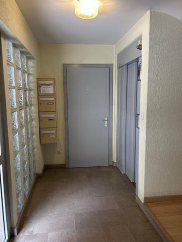 BUREAUX à VENDRE de 162.58 m²