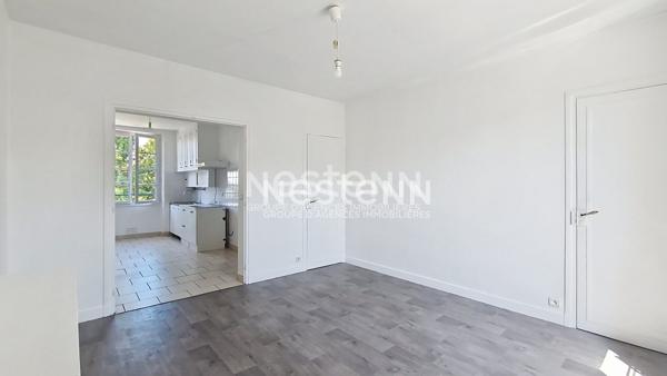 St Cyr l'Ecole proche gare : Appartement 2 pièces avec balcon et cave