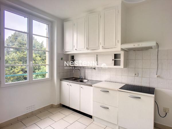 St Cyr l'Ecole proche gare : Appartement 2 pièces avec balcon et cave