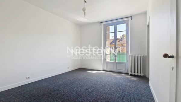 St Cyr l'Ecole proche gare : Appartement 2 pièces avec balcon et cave