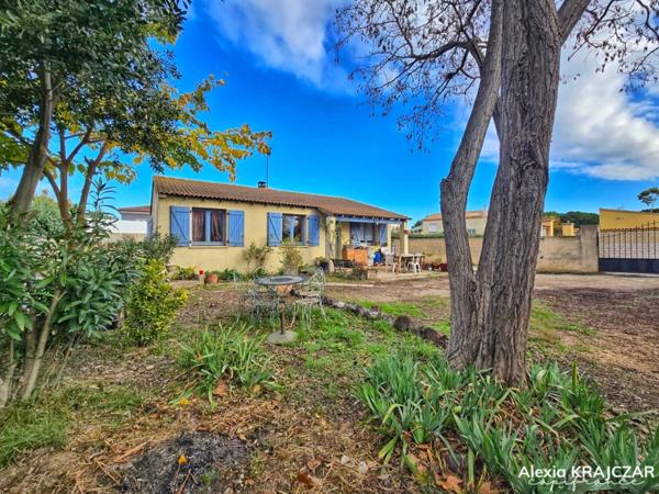 A VENDRE - Maison individuelle de plain-pied, sur un terrain de 704m² - 78,3m² habitables - T4, 3 chambres - Jardin - Garage - FLORENSAC (34)