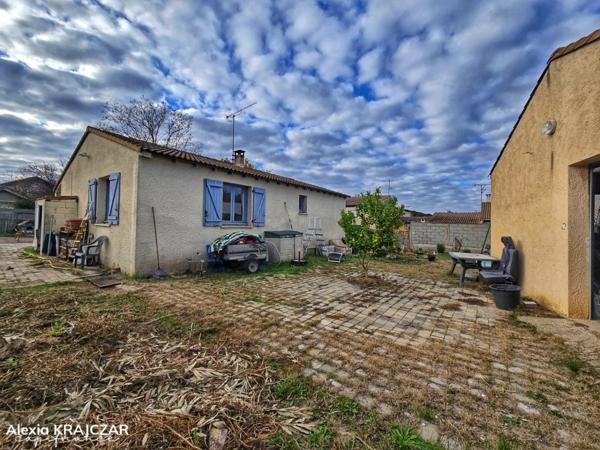 A VENDRE - Maison individuelle de plain-pied, sur un terrain de 704m² - 78,3m² habitables - T4, 3 chambres - Jardin - Garage - FLORENSAC (34)