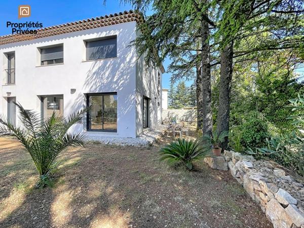 Villa T6 (2023) - St Maximin centre - Terrain 500m² + garage