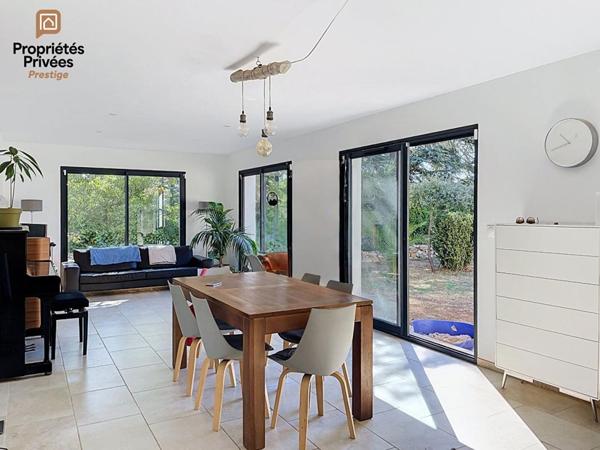 Villa T6 (2023) - St Maximin centre - Terrain 500m² + garage