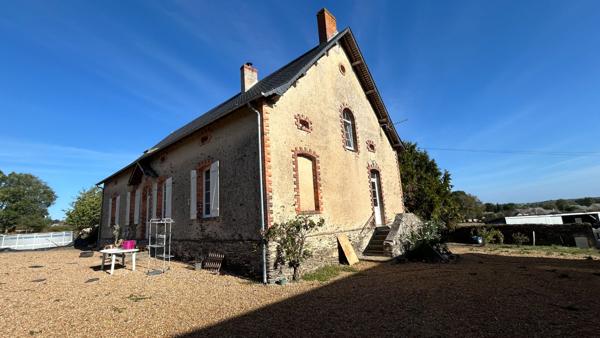 Maison en campagne , Segre en anjou bleu