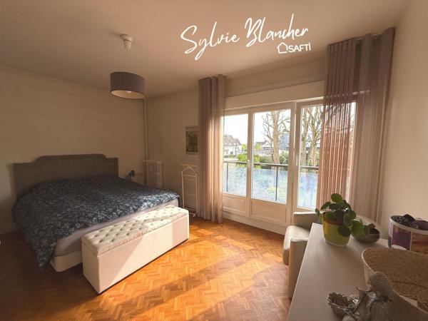 APPARTEMENT 126 M2 - 3 CHAMBRES - CAVE - GARAGE