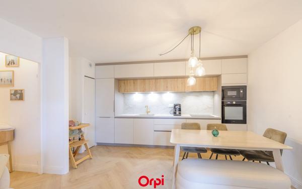 Appartement à vendre    3 pièces • 58 m2 La Rochelle