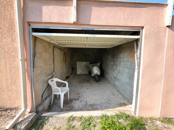 Maison familiale 180 m2 avec studio indépendant piscine, 4000 m2