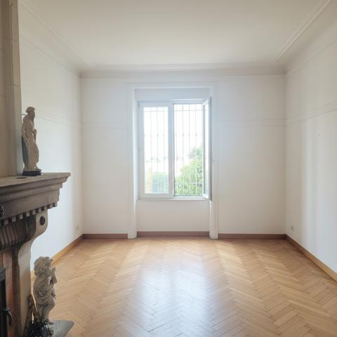 Marseille (13007) SECTEUR PRIVILEGIE 7ème BELLE MAISON DE MAITRE T4/5 + Grand T2 indépendant