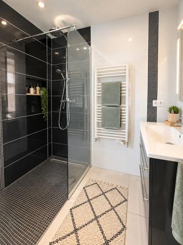 Appartement T5 au centre bourg CAUDAN