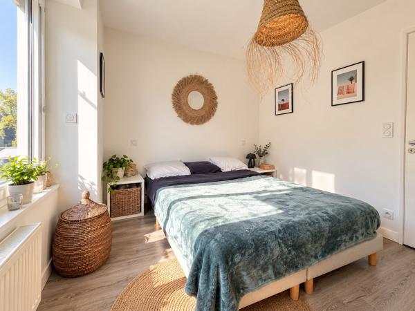 Appartement T5 au centre bourg CAUDAN