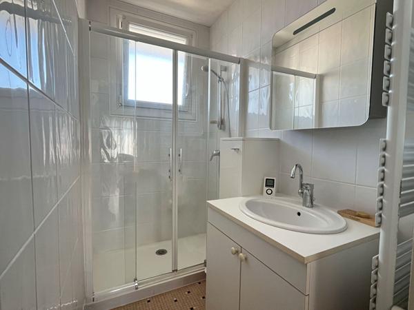 Appartement 2 pièces + balcon + garage,  
Nantes 44100